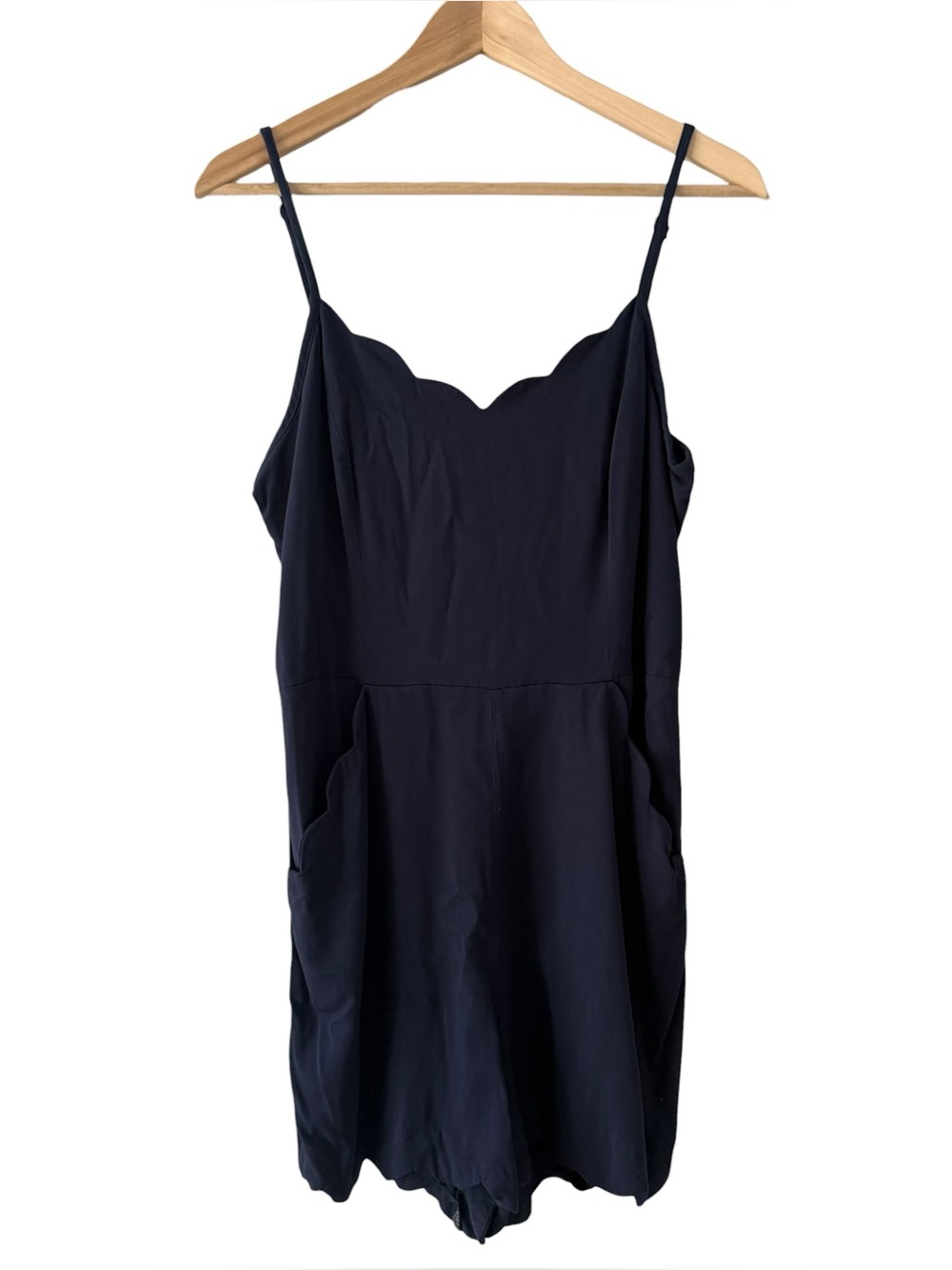 41 Hawthorn Beatriz Scallop Detail Romper Navy